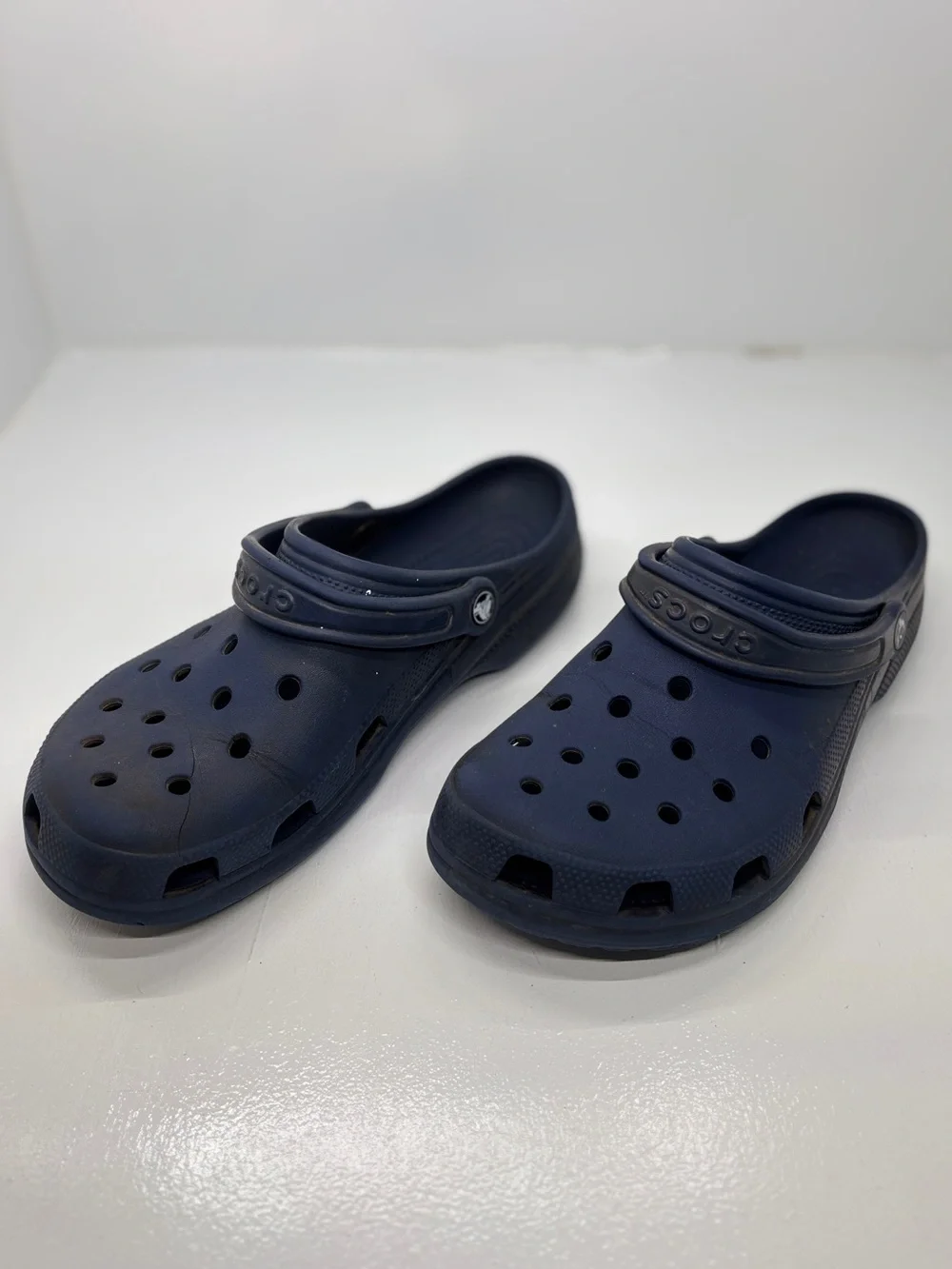 Crocs Classic Clogs Navy Blue Men’s Size 11 Slip On Comfort Shoes